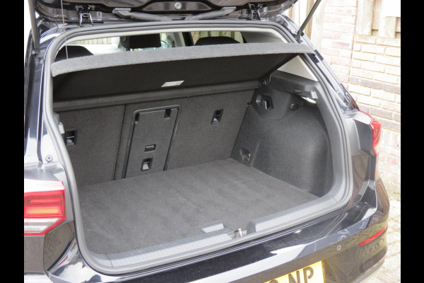 Volkswagen Golf 1.5 eTSI Style AUTOMAAT | ORG NEDERLANDS | PANODAK | HARMAN/KARDON | IQ LIGHT | STOELMASSAGE | CAMERA | DAB