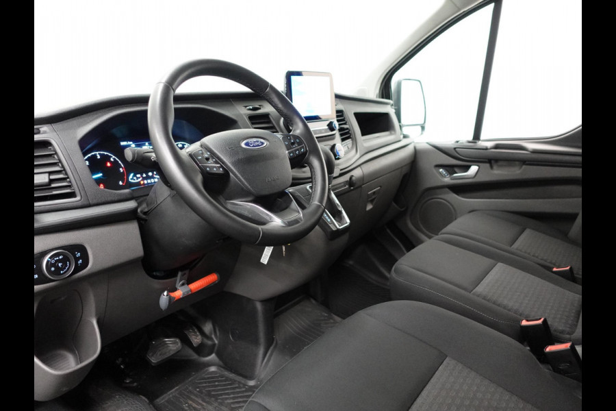 Ford Transit Custom 300 2.0 TDCI 130pk L2H1 Trend Automaat Airco Navigatie Cruisecontrol Camera Parkeersensoren Trekhaak Betimmering