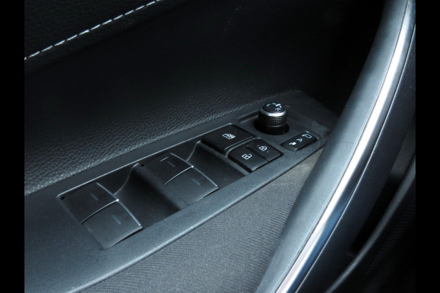 Toyota Corolla 1.8 Hybrid First Edition | STUUR+STOELVERWARMING | ADAPTIVE CRUISE CONTROL | NAVI | CAMERA | KEYLESS START | DAB+ |