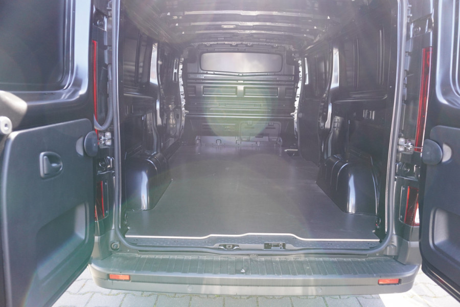 Renault Trafic 2.0 Blue dCi 130PK T30 L2H1 Advance Nr. V047 | Airco | Cruise | Apple CP + Android auto | Camera