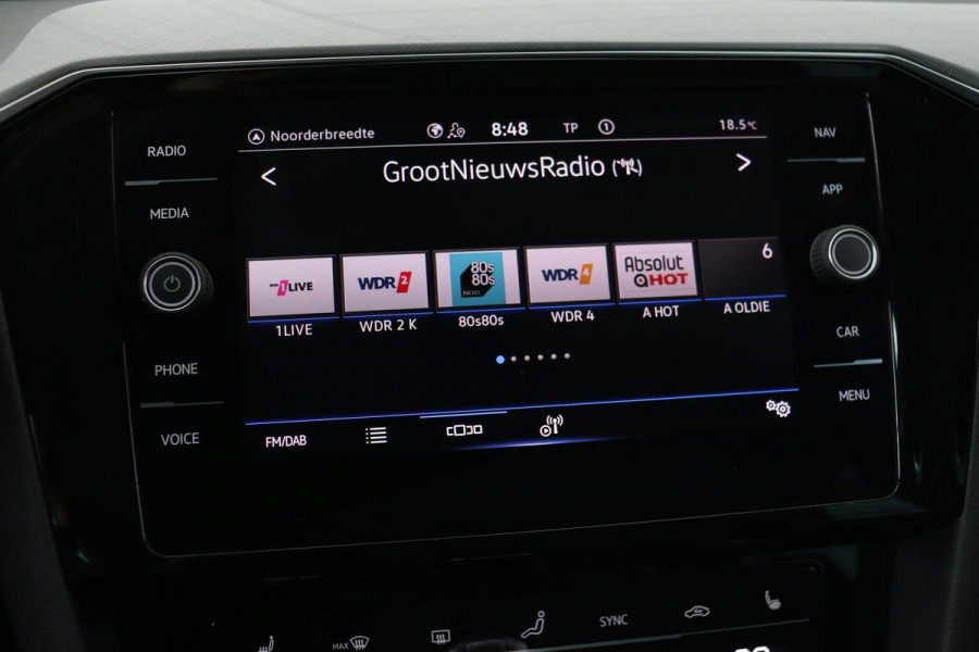Volkswagen Passat 1.4 TSI PHEV GTE | Head-Up | Stoelverwarming | Camera | Adaptive cruise | Massage | Side Assist | Carplay | Matrix LED | Achterbankverwarming | Navigatie