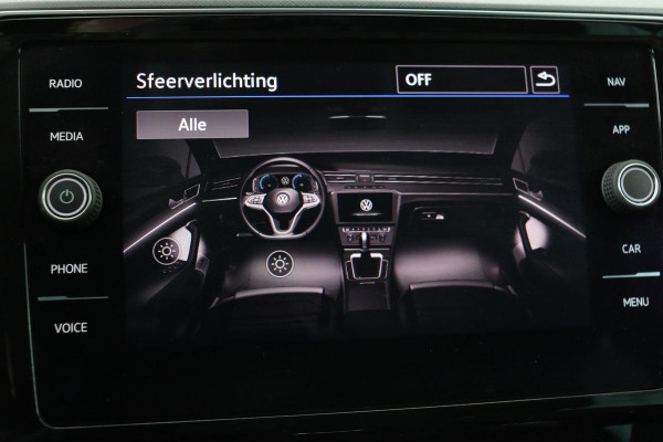 Volkswagen Passat 1.4 TSI PHEV GTE | Head-Up | Stoelverwarming | Camera | Adaptive cruise | Massage | Side Assist | Carplay | Matrix LED | Achterbankverwarming | Navigatie