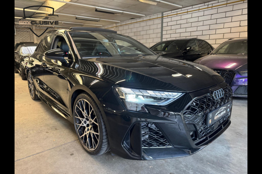 Audi RS3 Sportback 2.5 TFSI Quattro 2025 RS Zetels/Hulk/Pano/Sonos/Carbon/HUD/Blindspot