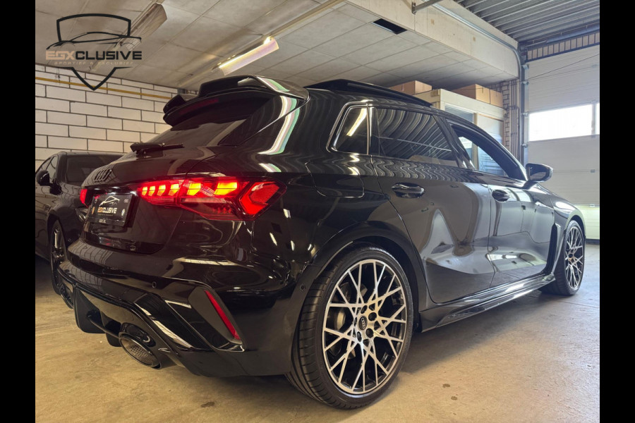 Audi RS3 Sportback 2.5 TFSI Quattro 2025 RS Zetels/Hulk/Pano/Sonos/Carbon/HUD/Blindspot