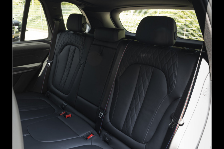 BMW X5 xDrive40i M-Sport Pro - Pano - M-Zetels - Driving Ass Prof - Standkachel