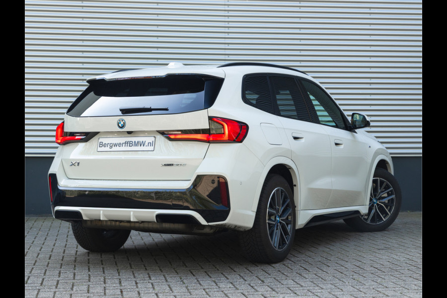 BMW X1 xDrive30e M-Sport - Driving Ass Prof - Trekhaak - Harman Kardon