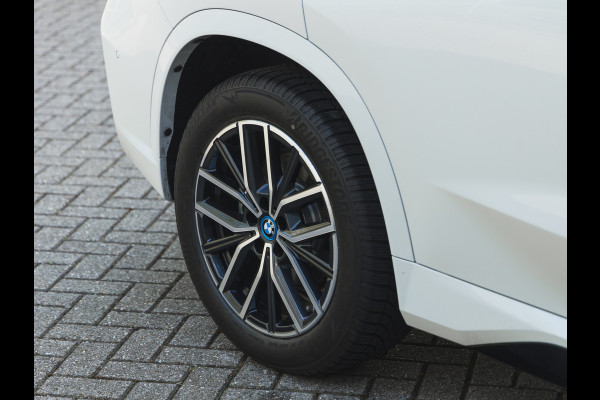 BMW X1 xDrive30e M-Sport - Driving Ass Prof - Trekhaak - Harman Kardon