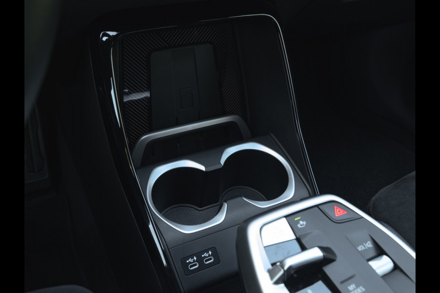 BMW X1 xDrive30e M-Sport - Driving Ass Prof - Trekhaak - Harman Kardon