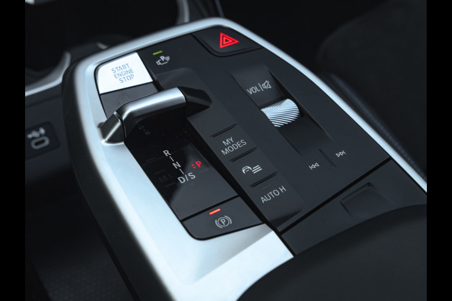 BMW X1 xDrive30e M-Sport - Driving Ass Prof - Trekhaak - Harman Kardon