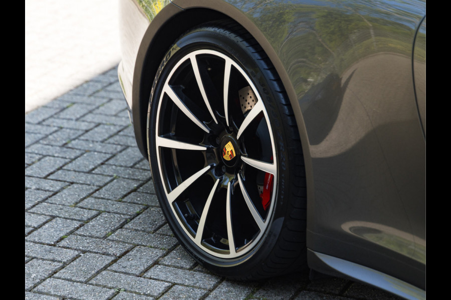 Porsche 911 3.0 Carrera 4S - Glasdak - Achterasbesturing - 18-Voudig - Sport Chrono - Stoelventilatie