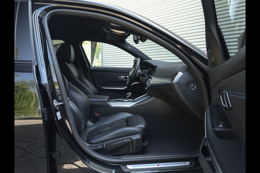 BMW 3-serie 330e M-Sport - Harman Kardon - Camera - Driving Assistant - 19 inch