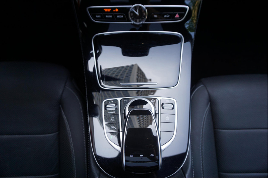Mercedes-Benz E-Klasse 350 Premium Plus Exclusive Night | Sfeerverlichting | 360 | Stoelen met MEMORY/ VERWAMING/ KOELING | Geperforeerd leer | Panoramadak