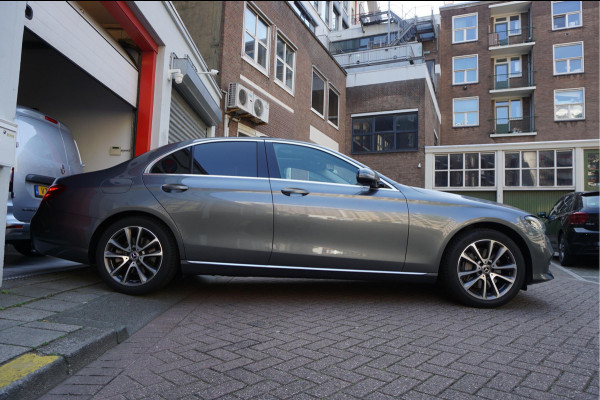 Mercedes-Benz E-Klasse 350 Premium Plus Exclusive Night | Sfeerverlichting | 360 | Stoelen met MEMORY/ VERWAMING/ KOELING | Geperforeerd leer | Panoramadak