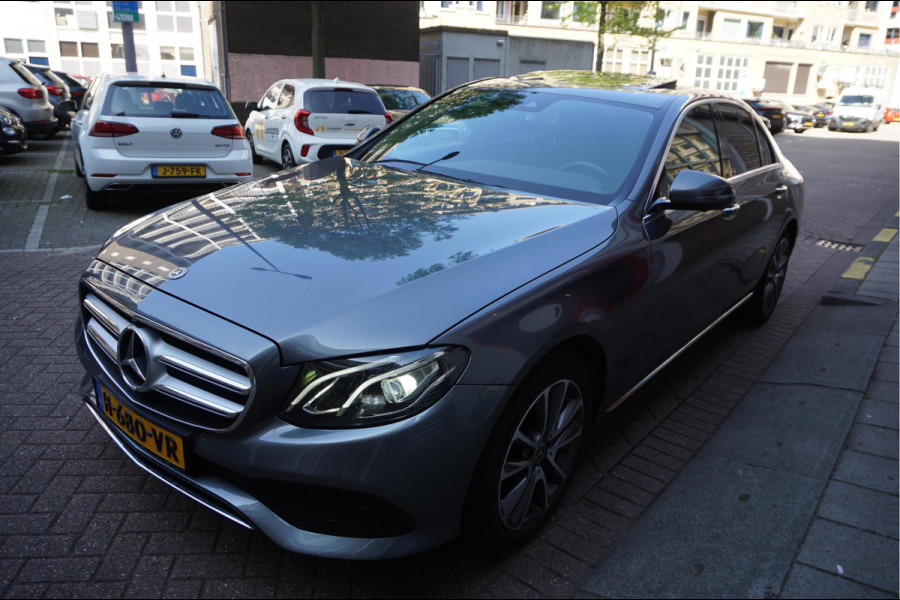 Mercedes-Benz E-Klasse 350 Premium Plus Exclusive Night | Sfeerverlichting | 360 | Stoelen met MEMORY/ VERWAMING/ KOELING | Geperforeerd leer | Panoramadak