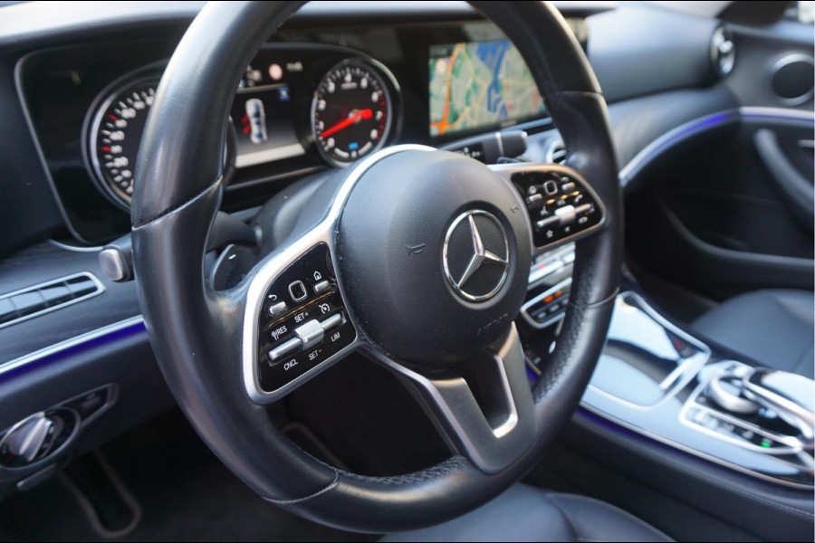 Mercedes-Benz E-Klasse 350 Premium Plus Exclusive Night | Sfeerverlichting | 360 | Stoelen met MEMORY/ VERWAMING/ KOELING | Geperforeerd leer | Panoramadak