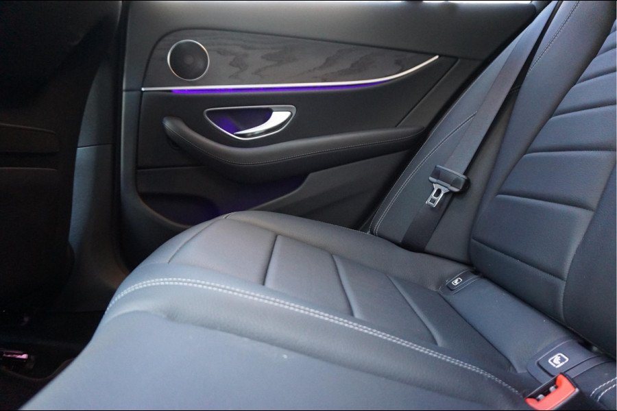 Mercedes-Benz E-Klasse 350 Premium Plus Exclusive Night | Sfeerverlichting | 360 | Stoelen met MEMORY/ VERWAMING/ KOELING | Geperforeerd leer | Panoramadak