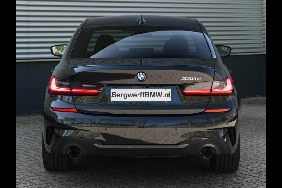BMW 3-serie 330e M-Sport - Harman Kardon - Camera - Driving Assistant - 19 inch