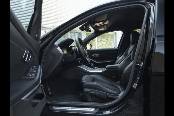 BMW 3-serie 330e M-Sport - Harman Kardon - Camera - Driving Assistant - 19 inch