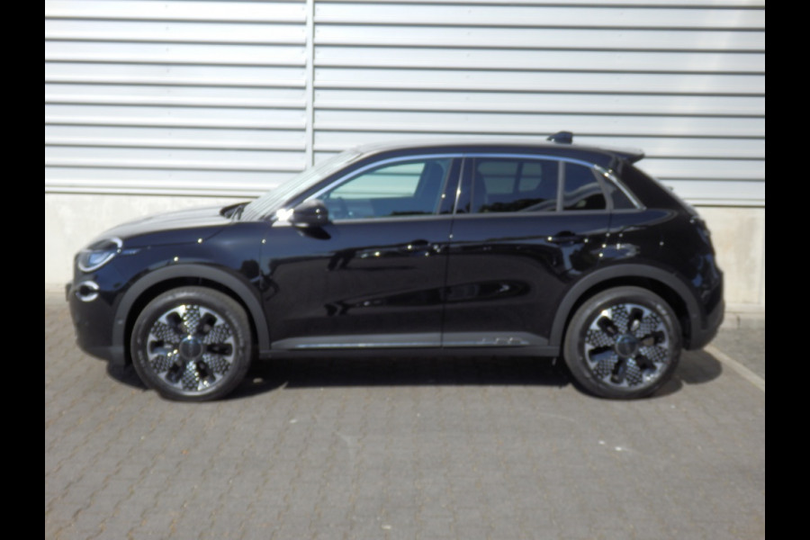 Fiat 600 1.2 Hybrid | La Prima | Leder | Massagestoelen | Camera |