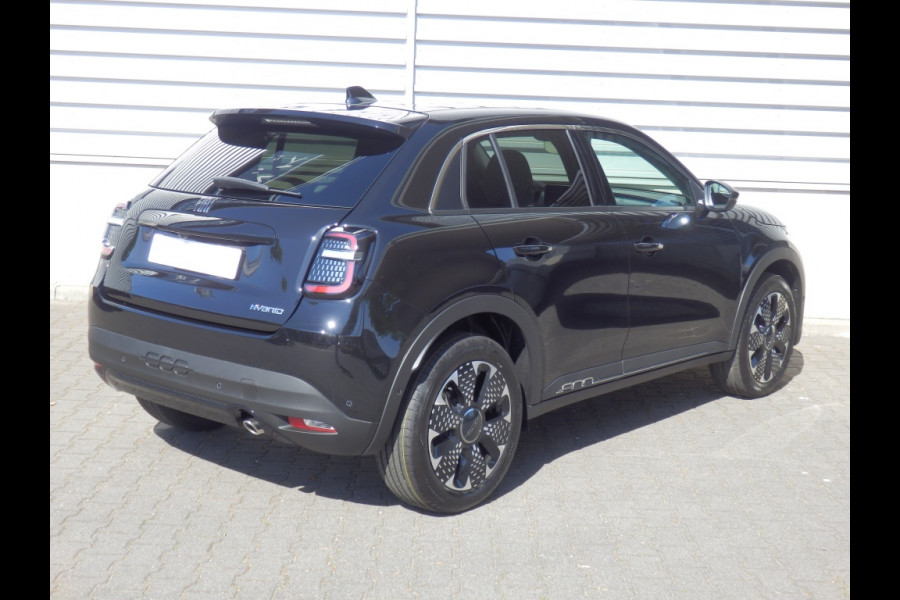 Fiat 600 1.2 Hybrid | La Prima | Leder | Massagestoelen | Camera |