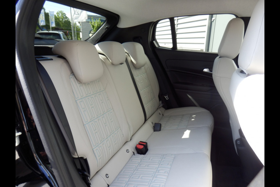 Fiat 600 1.2 Hybrid | La Prima | Leder | Massagestoelen | Camera |