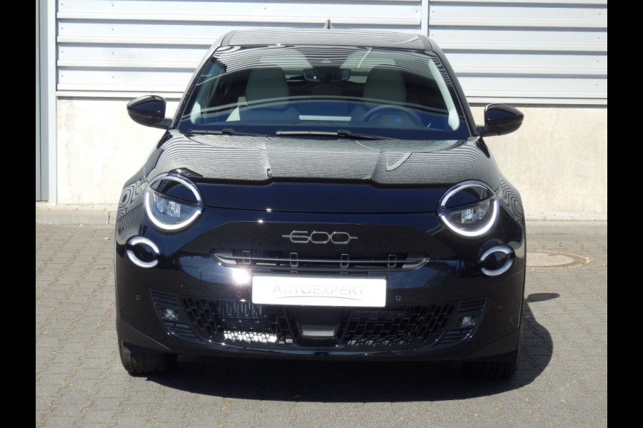 Fiat 600 1.2 Hybrid | La Prima | Leder | Massagestoelen | Camera |