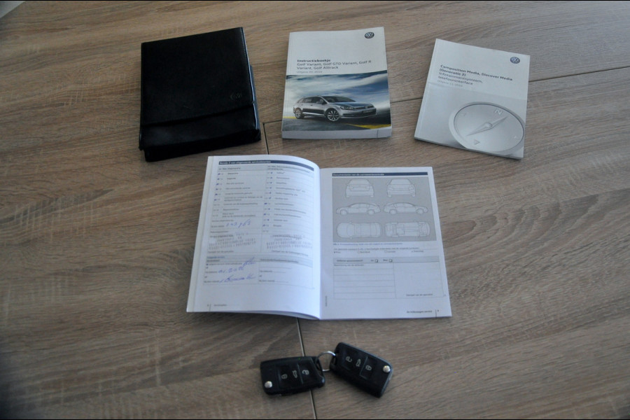 Volkswagen GOLF Variant 1.0 TSI Comfortline Automaat | Clima | PDC | Nette staat!
