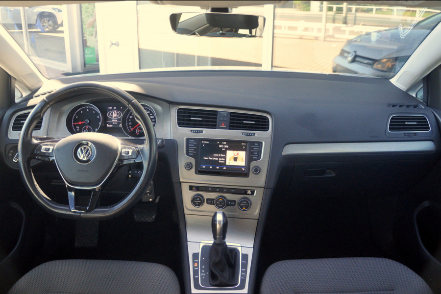 Volkswagen GOLF Variant 1.0 TSI Comfortline Automaat | Clima | PDC | Nette staat!