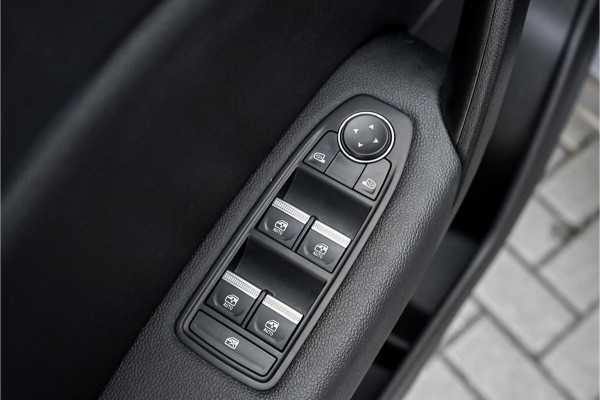Renault Captur 1.6 E-Tech plug-in hybrid 160 Techno Camera LED