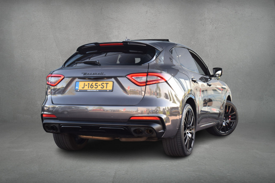 Maserati Levante 3.0 V6 S AWD GranLusso | Pano | H/K | Apple CarPlay | Luchtvering