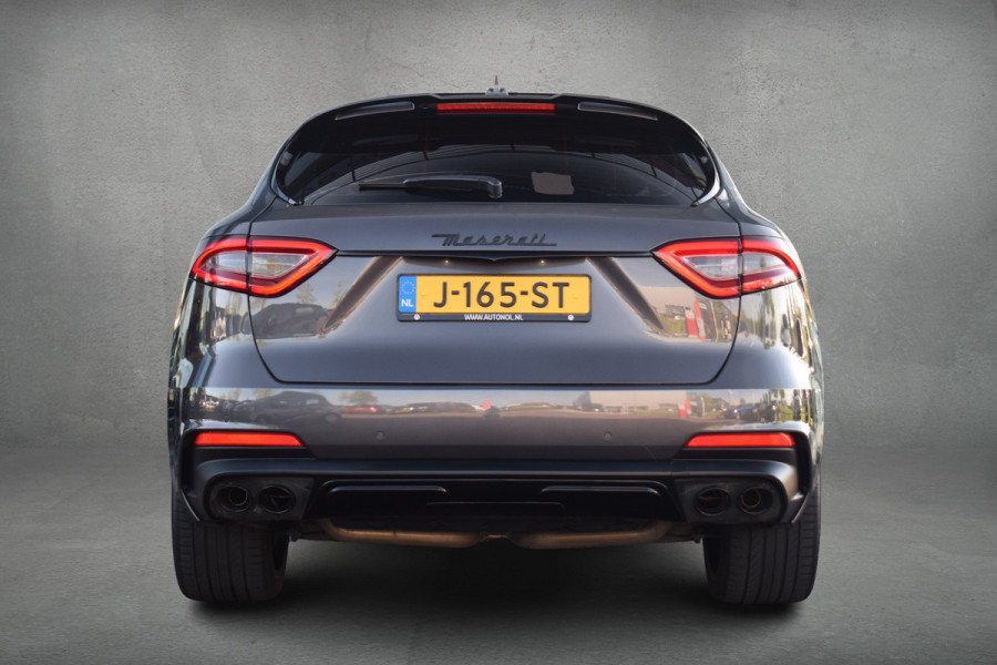Maserati Levante 3.0 V6 S AWD GranLusso | Pano | H/K | Apple CarPlay | Luchtvering
