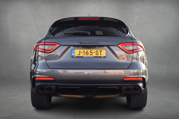 Maserati Levante 3.0 V6 S AWD GranLusso | Pano | H/K | Apple CarPlay | Luchtvering