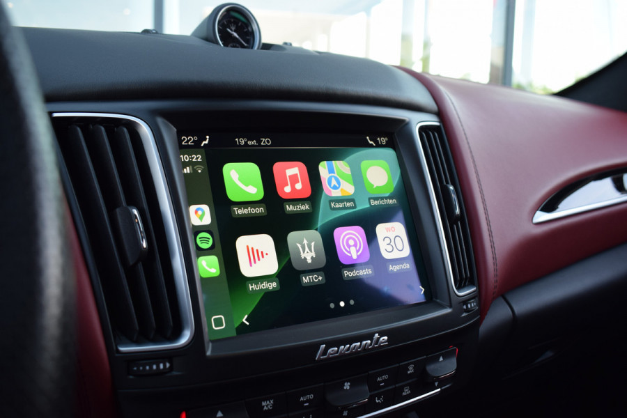 Maserati Levante 3.0 V6 S AWD GranLusso | Pano | H/K | Apple CarPlay | Luchtvering