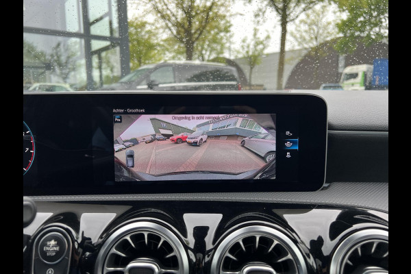 Mercedes-Benz A-Klasse 200 Business Solution AMG PANO | AMBILIGHT | CAMERA | RIJKLAAR INCL. 12 MND. BOVAGGARANTIE