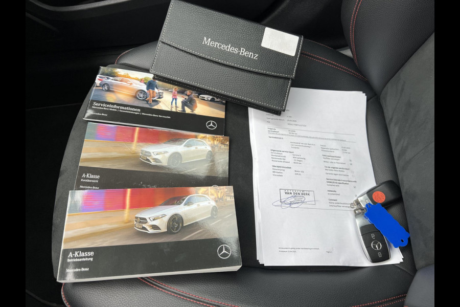 Mercedes-Benz A-Klasse 200 Business Solution AMG PANO | AMBILIGHT | CAMERA | RIJKLAAR INCL. 12 MND. BOVAGGARANTIE