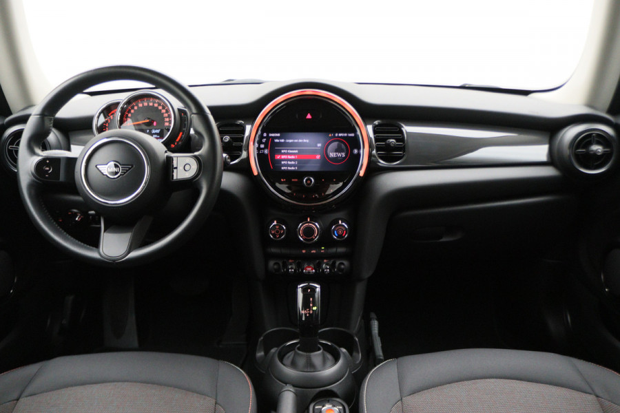 MINI Mini 1.5 Cooper Essential Automaat LED, Airco, LM Wielen, Elektr. Pakket
