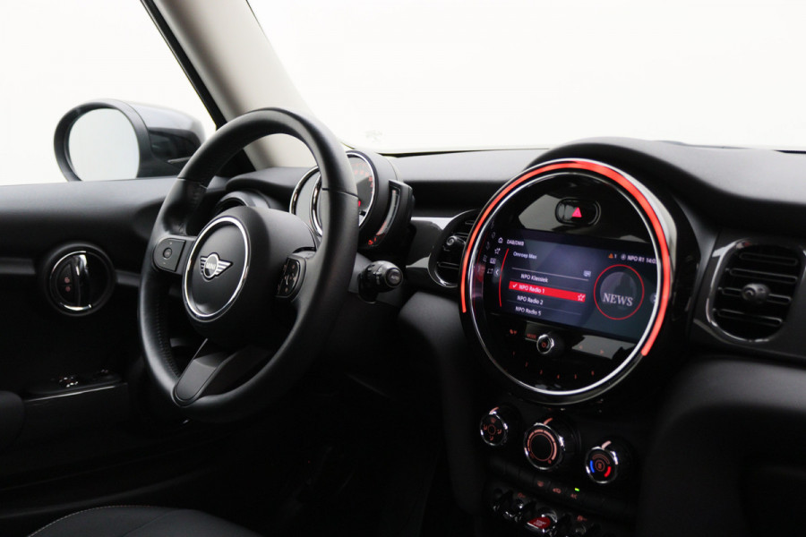 MINI Mini 1.5 Cooper Essential Automaat LED, Airco, LM Wielen, Elektr. Pakket
