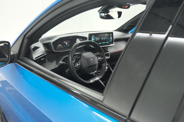 Peugeot e-208 EV GT Pack 50 kWh | 3 Fase | Camera | Panoramadak | Dodehoekdetectie | Apple Carplay