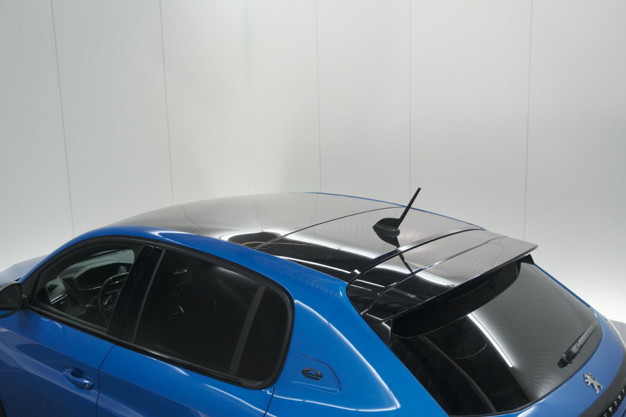 Peugeot e-208 EV GT Pack 50 kWh | 3 Fase | Camera | Panoramadak | Dodehoekdetectie | Apple Carplay