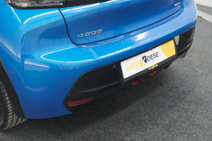 Peugeot e-208 EV GT Pack 50 kWh | 3 Fase | Camera | Panoramadak | Dodehoekdetectie | Apple Carplay