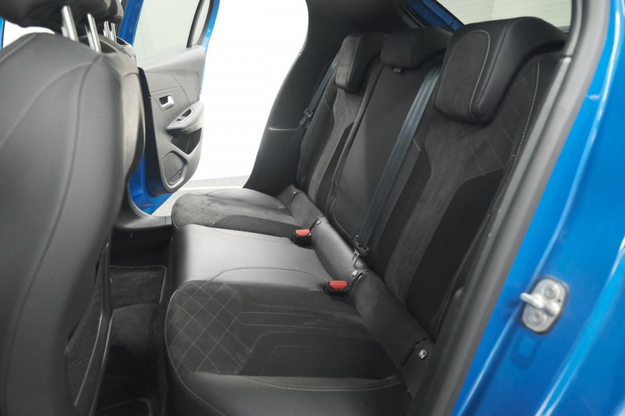 Peugeot e-208 EV GT Pack 50 kWh | 3 Fase | Camera | Panoramadak | Dodehoekdetectie | Apple Carplay