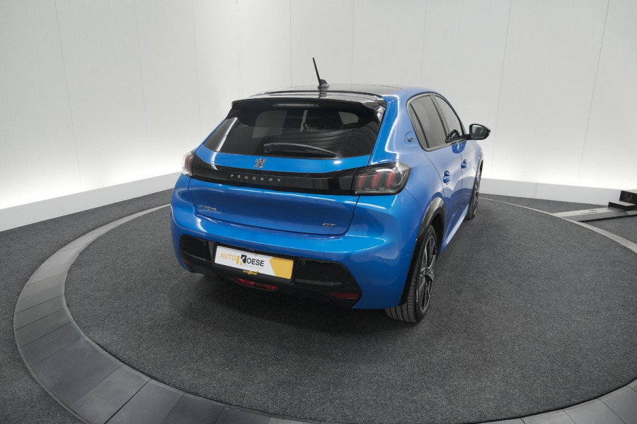Peugeot e-208 EV GT Pack 50 kWh | 3 Fase | Camera | Panoramadak | Dodehoekdetectie | Apple Carplay