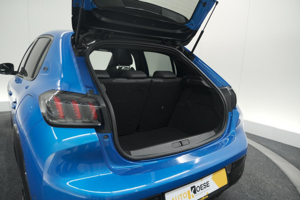 Peugeot e-208 EV GT Pack 50 kWh | 3 Fase | Camera | Panoramadak | Dodehoekdetectie | Apple Carplay