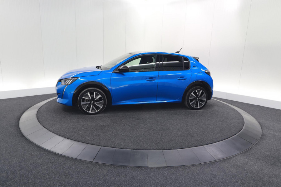 Peugeot e-208 EV GT Pack 50 kWh | 3 Fase | Camera | Panoramadak | Dodehoekdetectie | Apple Carplay