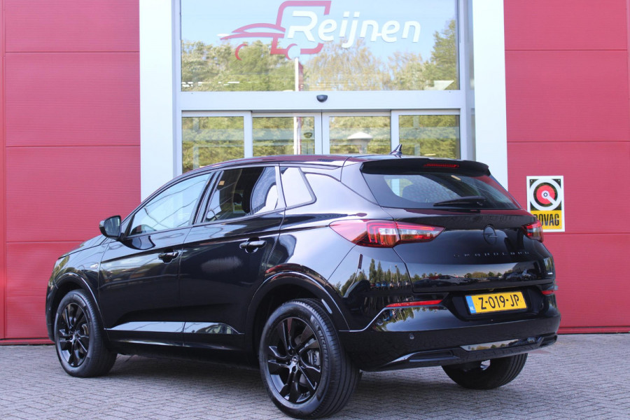 Opel Grandland 1.2 Turbo 136PK AUTOMAAT Hybrid GS | BLACK PACK | STOEL/STUUR VERWARMING | NAVIGATIE | APPLE CARPLAY/ANDROID AUTO | DODEHOEK DETECTIE | 18" LICHTMETALEN VELGEN | DAB+ RADIO | PARKEERSENSOREN VOOR + ACHTER | ADAPTIVE CRUISE CONTROL | ACHTERUITRIJ CAMERA |