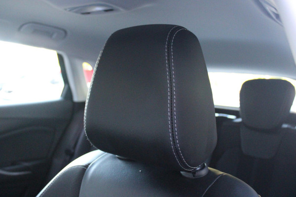 Opel Grandland 1.2 Turbo 136PK AUTOMAAT Hybrid GS | BLACK PACK | STOEL/STUUR VERWARMING | NAVIGATIE | APPLE CARPLAY/ANDROID AUTO | DODEHOEK DETECTIE | 18" LICHTMETALEN VELGEN | DAB+ RADIO | PARKEERSENSOREN VOOR + ACHTER | ADAPTIVE CRUISE CONTROL | ACHTERUITRIJ CAMERA |
