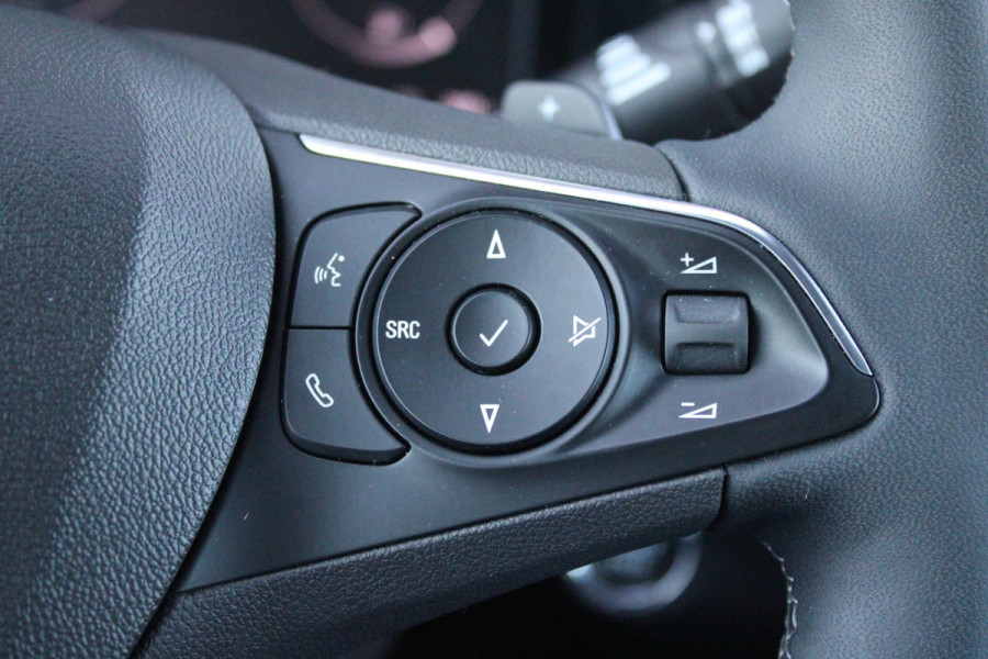 Opel Grandland 1.2 Turbo 136PK AUTOMAAT Hybrid GS | BLACK PACK | STOEL/STUUR VERWARMING | NAVIGATIE | APPLE CARPLAY/ANDROID AUTO | DODEHOEK DETECTIE | 18" LICHTMETALEN VELGEN | DAB+ RADIO | PARKEERSENSOREN VOOR + ACHTER | ADAPTIVE CRUISE CONTROL | ACHTERUITRIJ CAMERA |