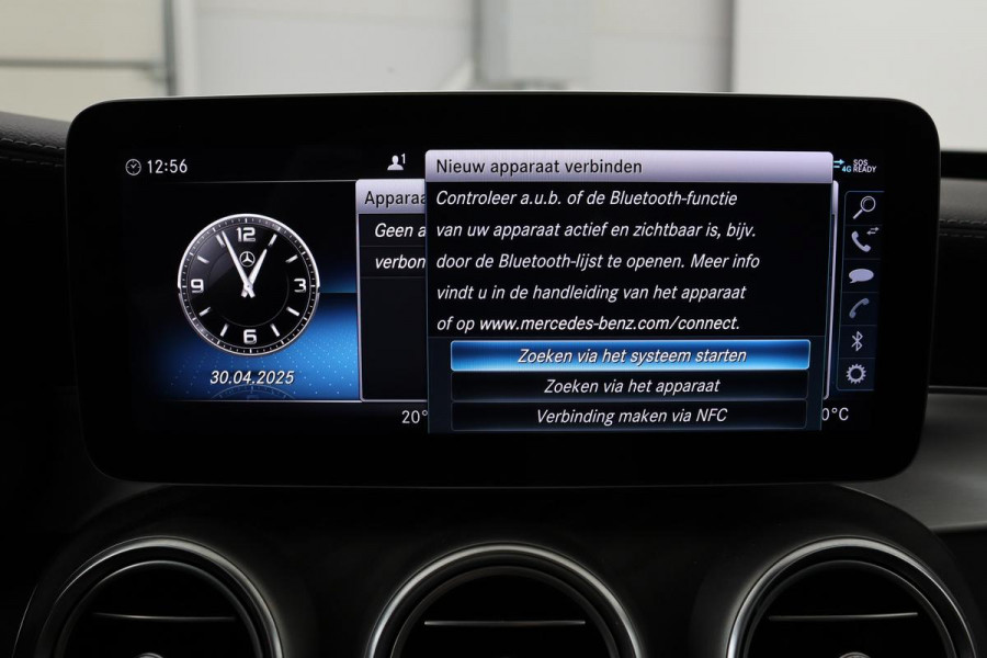 Mercedes-Benz C-Klasse 300e AMG | Panoramadak | Stoelverwarming | 360 camera | Trekhaak | Carplay | Dodehoek detectie | Matrix LED | Navigatie | Half leder
