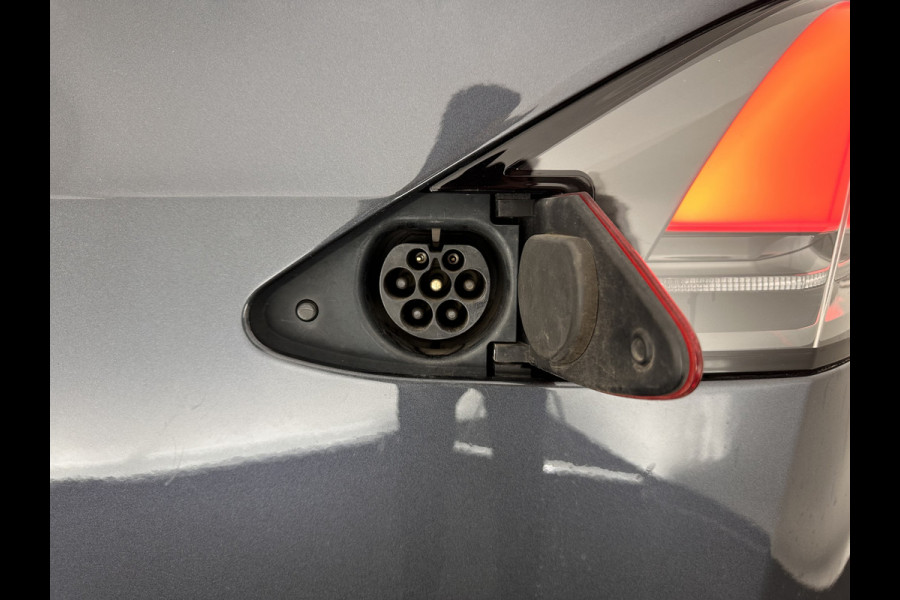 Tesla Model X 100D [ 3-Fase ] (INCL.BTW) *AUTO-PILOT | FULL-LEATHER | TOWBAR | NAVI-FULLMAP | FULL-LED | AIR-SUSPENSION | DIGI-COCKPIT | KEYLESS | CAMERA | DAB+ | COMFORT-SEATS | 20''ALU*