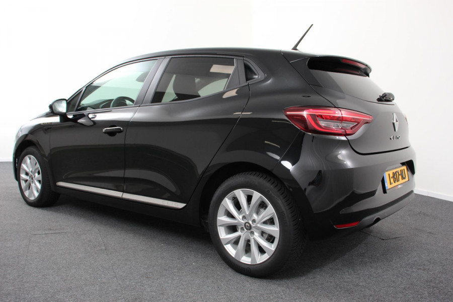 Renault Clio 1.0 TCe 100 pk Automaat Experience Navigatie Climate Control Led Cruise control Parkeer sensoren Lichtmetalen Velgen Extra Getint Glas DAB Parkeer Sensoren